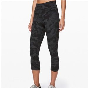 Lululemon Wunder Under Luxtreme Camo size 4